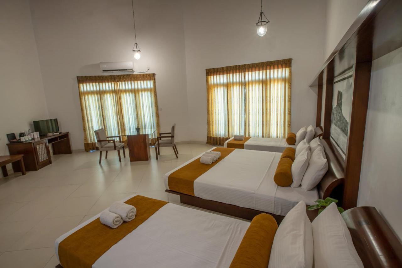 Sigiriya Wewa Addara Hotel - Hotel By The Lake Esterno foto